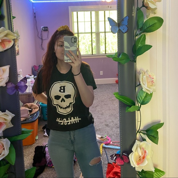 Hot Topic Tops - halsey merch